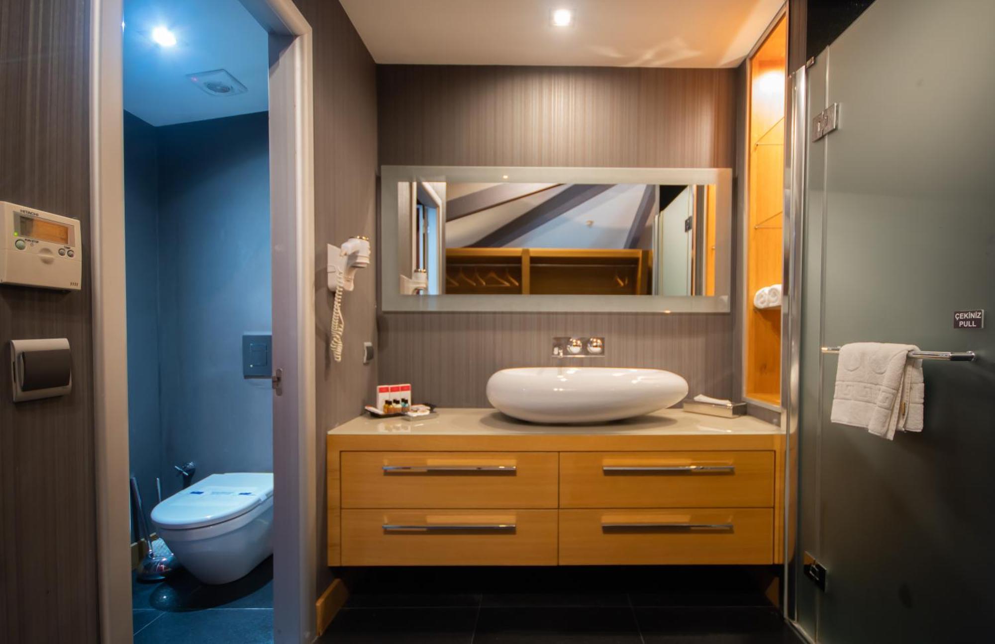 Vernazza Suites Istanbul Ngoại thất bức ảnh