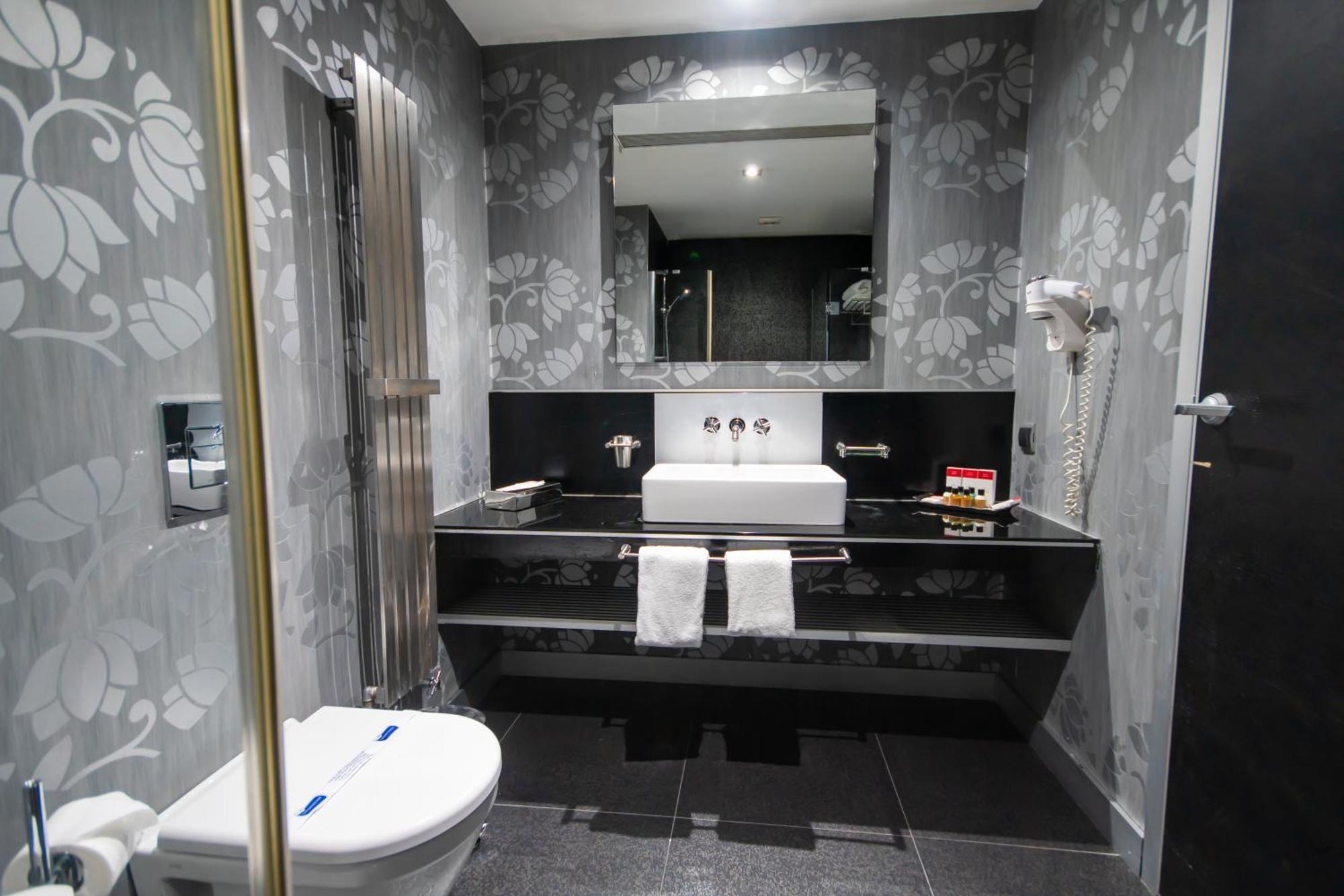 Vernazza Suites Istanbul Ngoại thất bức ảnh